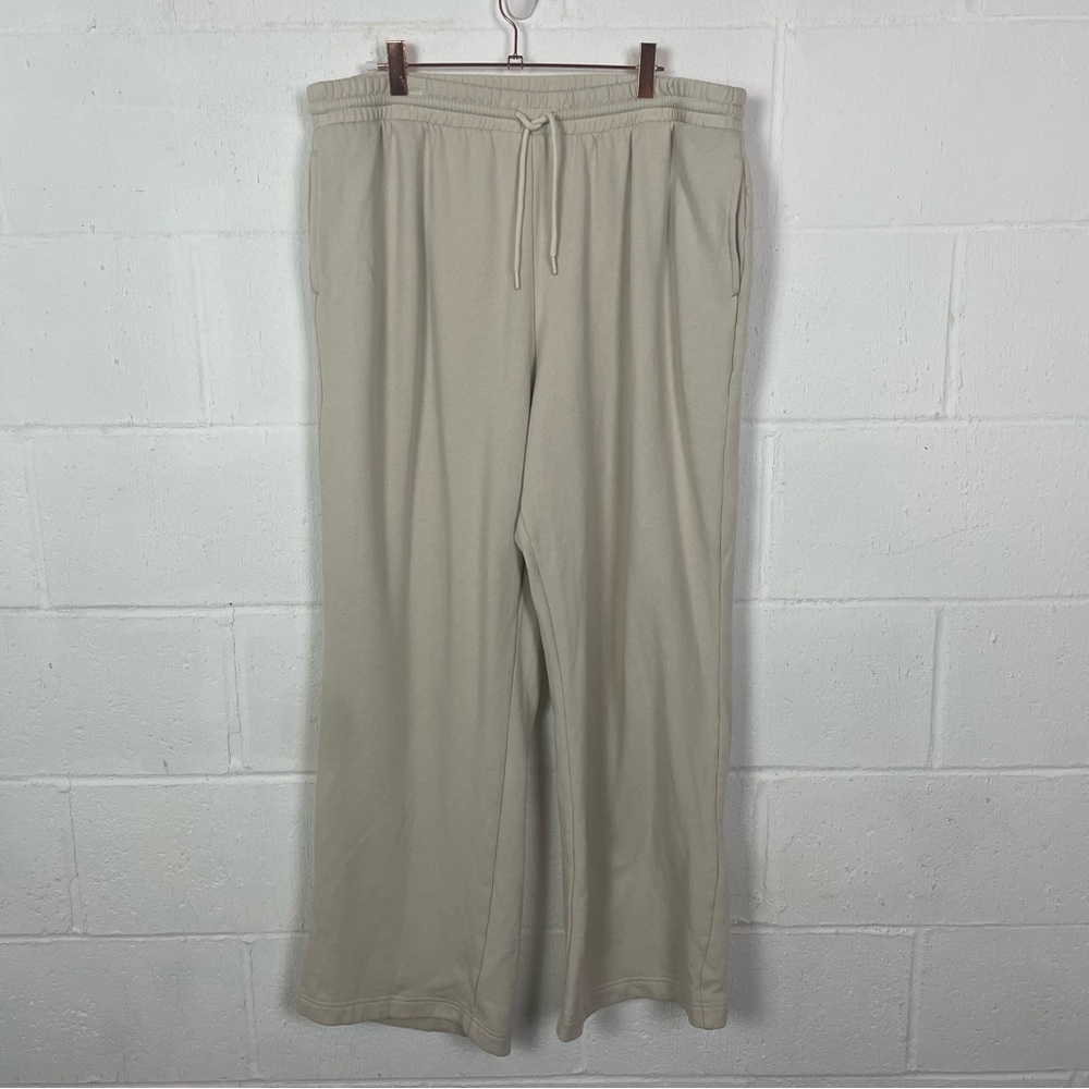Old Navy Wide Leg Sweatpants Pockets Cream Color Athleisure Comfy Weekend XL